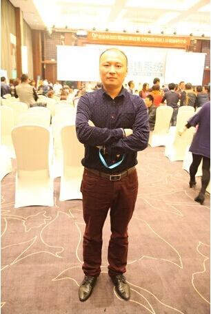 郑州阳光视线实业有限公司   王永红董事长; 济源摩力克布艺